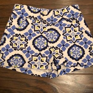 Toddler blue patterned shorts